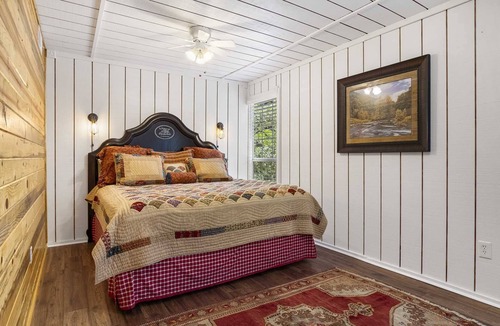 Leakey House | Big Fern Cabin in Leakey