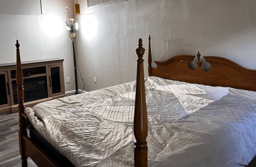 Smokey Point House | Big hall for events - birthday party, baby shower, graduation, bbq outing