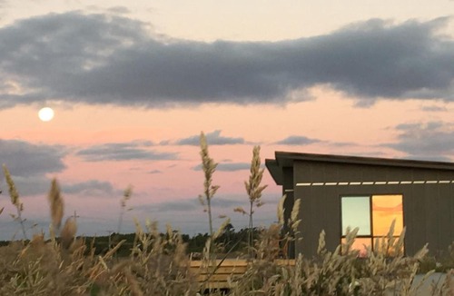 Hokitika Apartment | Big Heart Beach