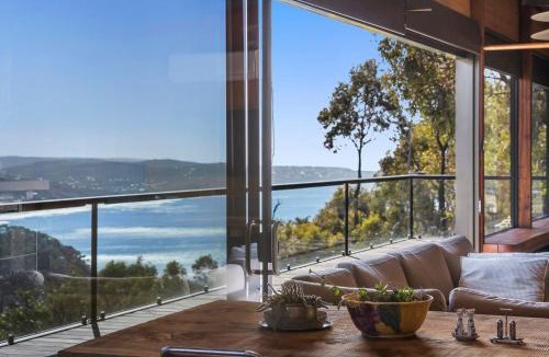 Big Hill House | Big Hill Rustic Retreat - BYO Linen