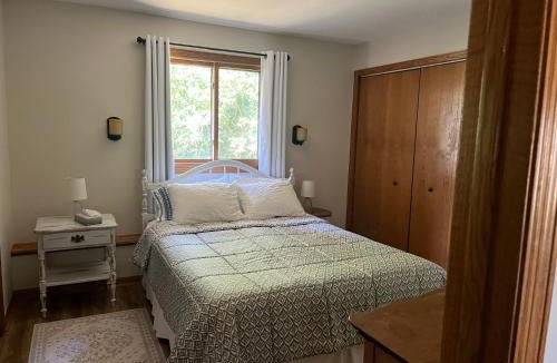 Spring Green House | Big Hollow Guest House