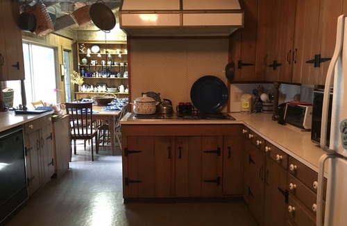 Pheba House | Big home Reunions Business Trips MSU events on 150 acres just 2.5 miles from MSU