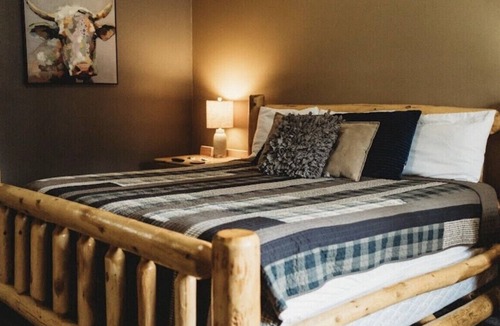 Lewistown Hotel | Big Horse Inn and Suites