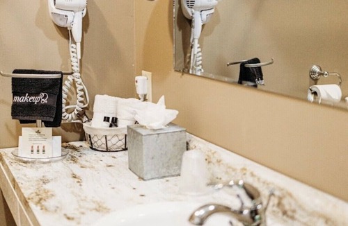 Lewistown Hotel | Big Horse Inn and Suites