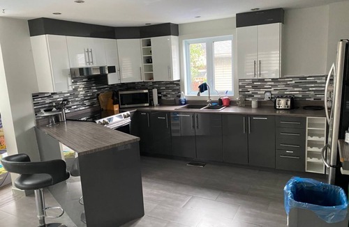 Brossard House | Big House 15min Montreal Dowtown Dream Family