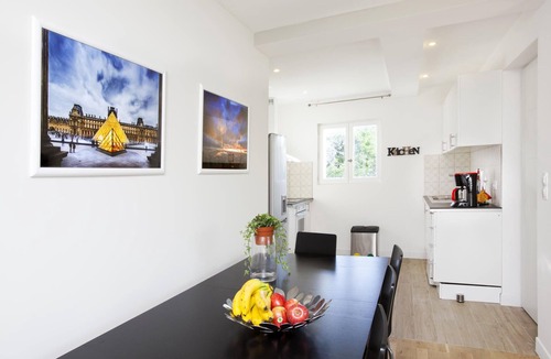 Villejuif House | Big House - Near Paris - 6 bedrooms - Parking - Metro