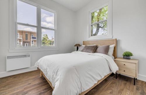 Saint-Sacrement House | Big house Quebec City - Family House 2