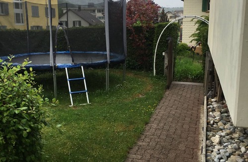 Pfaffikon District House | Big House With 7 Rooms on 2 Floors and Free Parking in Front for Yourself