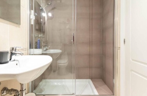 Indautxu Apartment | BIG LUX APT in Historic Building "THE TIGER"n