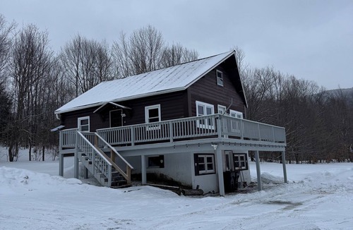 Montgomery Center Cabin | Big Moose Lodge Unit 1 Top Unit