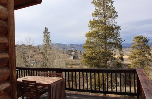 Innsbruck Val Moritz House | Big Mountain Views for Large Groups Near Granby Ranch