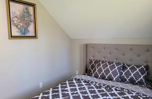 West Seneca House | Big new house with huge parking