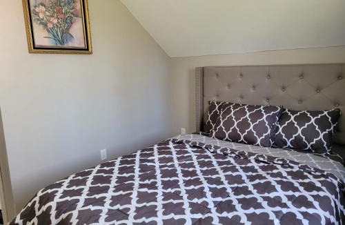 West Seneca House | Big new house with huge parking