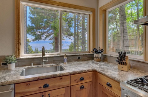 Talmont House | Big Pine - Lakeview - TLUXP