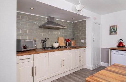 Mealsgate House | Big Pink House