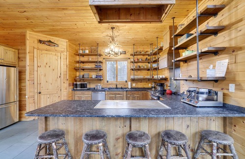 Tannersville House | BIG POCONO LODGE “Largest Home @ Camelback”