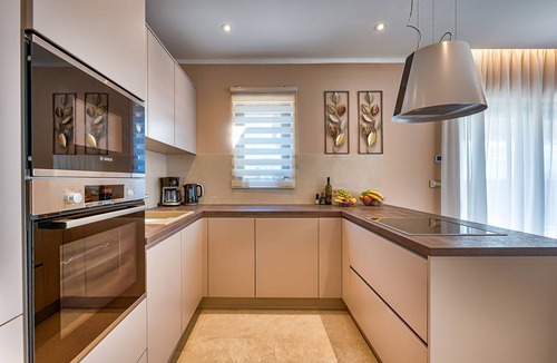 Brgod Villa | Big pool with counter current swimming system, family and pat friendly.