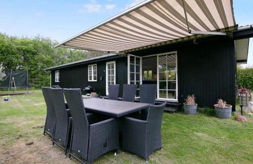 Kirke Hyllinge House | Big renovated cottage with soul and love