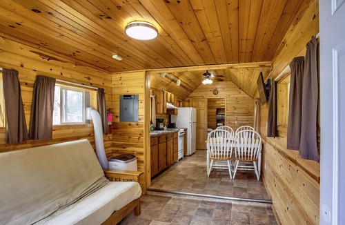 Buffalo City Cabin | Big River Escape Riverside Cabins