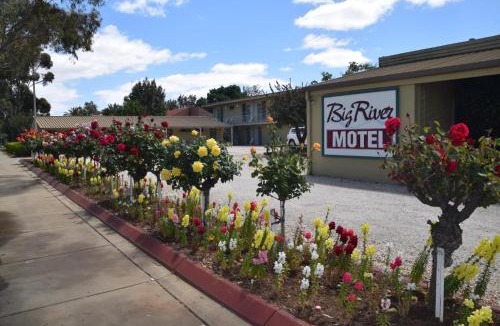 Echuca Hotel | Big River Motel