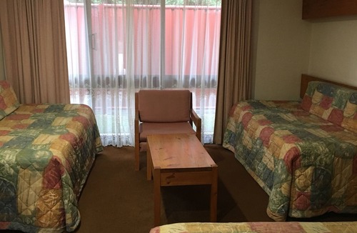 Echuca Hotel | Big River Motel
