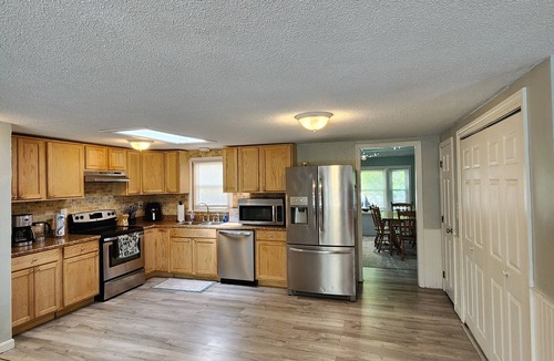 Ponds of Plymouth House | Big Sandy Beachcomber