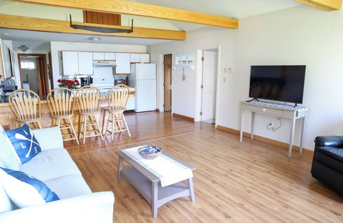 Windham Cottage | Big Sebago Sandy Beach Sunsets