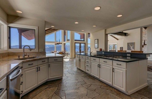 Truckee House | Big Sky - Lakeview - TLUXP