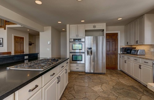Truckee House | Big Sky - Lakeview - TLUXP
