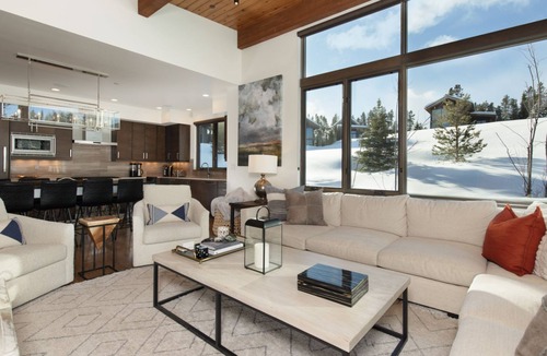 Big Sky Cabin | Big Sky Vacation Rentals: Silvertip 22 Alpine Bend