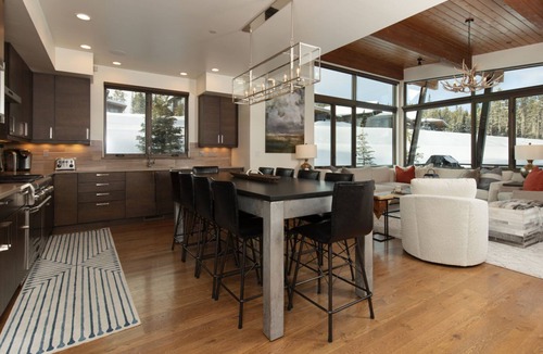 Big Sky Cabin | Big Sky Vacation Rentals: Silvertip 22 Alpine Bend