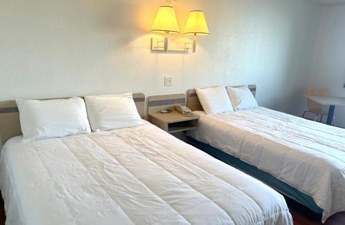 Big Springs Hotel | Big Springs Inn