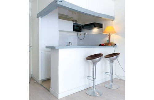 Jardin des plantes Apartment | Big studio in Latin Quarter-Mouffetard