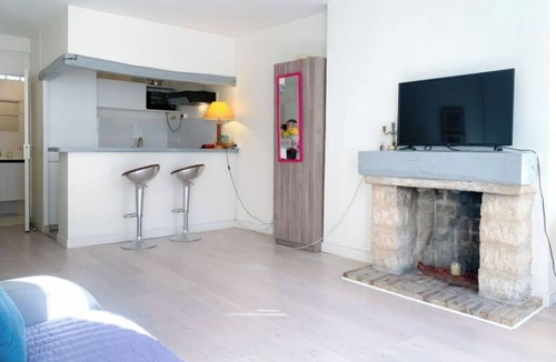 Jardin des plantes Apartment | Big studio in Latin Quarter-Mouffetard
