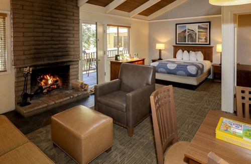 Big Sur Hotel | Big Sur Lodge