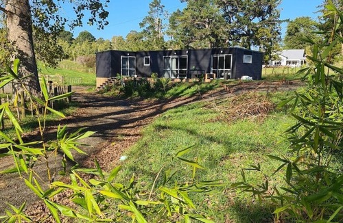 Riverhead Cottage | Big Tiny Home Farm Stay