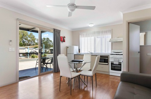 Moama Cabin | BIG4 Moama Holiday Park