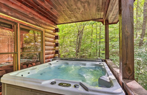 Blue Ridge Cottage | 'bigfoot's Hideout' in Blue Ridge w/Hot Tub!