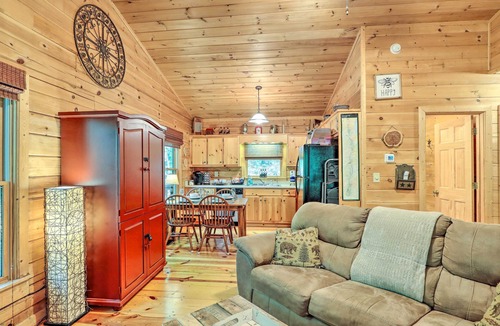 Blue Ridge Cottage | 'bigfoot's Hideout' in Blue Ridge w/Hot Tub!