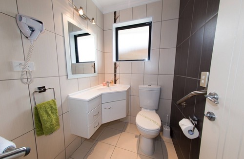 Omarama Bed & Breakfast | BigSky Bed and Breakfast