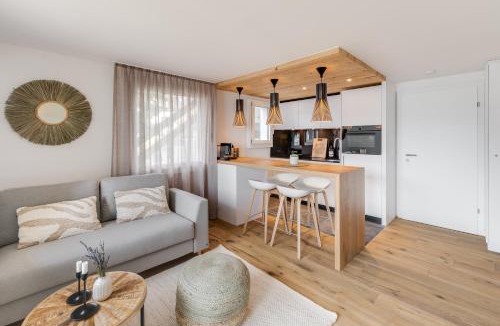 Leissigen Apartment | Bijou Lake Side Terrace - Panorama-Terrasse mit Seeblick