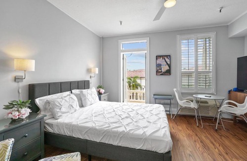 Palm Beach Apartment | BIJOU TERRACE - Palm Beach - Pool - Beach