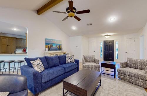 Conway House | Biker & Hikers Haven! Conway Home < 1 Mi to Trails