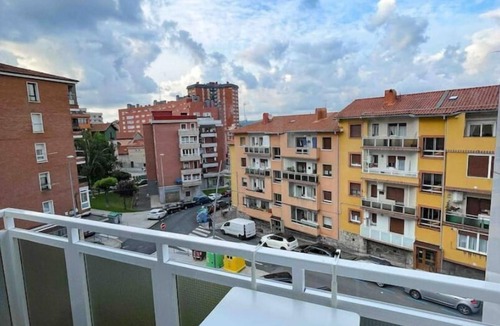 Barakaldo Apartment | Bilbao/Cruces a 10'Bilbao/5' BEC
