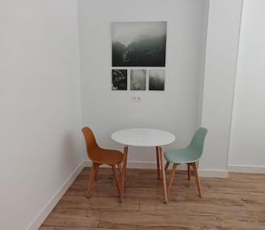 Rekaldeberri House | Bilbao ROOMS & KITCHEN Rekalde