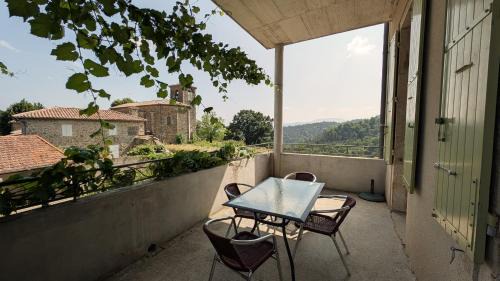 Vals-les-Bains Apartment | Bilboquet