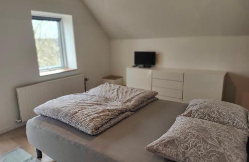 Asted House | Billig overnatning tæt på badestrand og jesperhus
