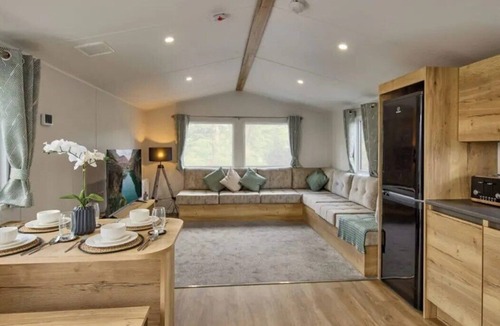 Great Houghton Ski Chalet | Billing Aquadrome Silver 3 Bed Caravan CD25