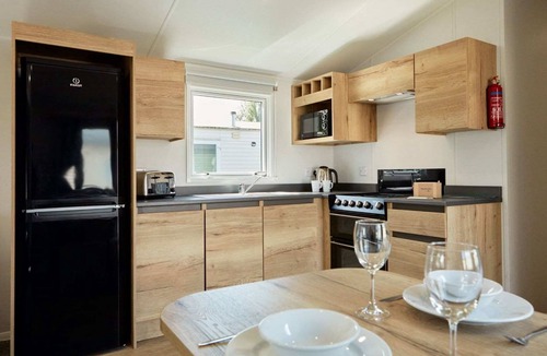 Great Houghton House | Billing Aquadrome Silver 3 Bed Caravan HF21