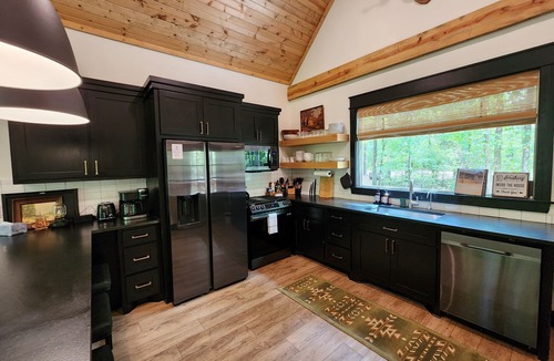 Whitesboro Cabin | Billy Creek cabin | ATV trails | hot tub | firepit